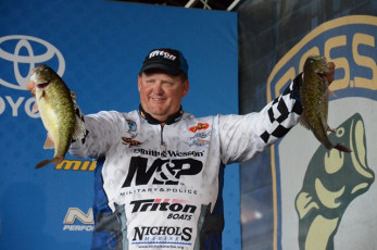 C90EC305-613A-4D52-B08E-372D40BF31E6