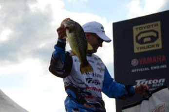 C9DB4A26-D301-45E2-A6F3-05350176B1D9