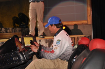 CA3B8B39-427D-432B-8D8F-76E6FE0E717A