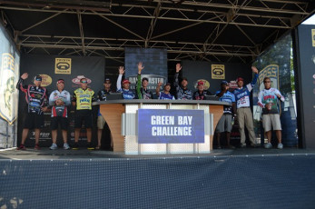 CA6B0F36-A5E7-4979-82BC-E2E633F3F474