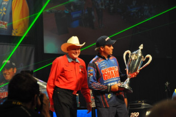 CBDC9043-0238-4D84-9801-8F1ECC113B55