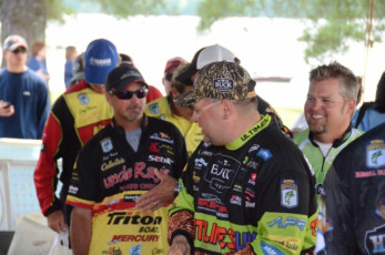 CD1148DC-70EC-4D65-85E9-8DAD1E1A54D1