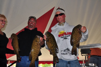 CE38F819-1304-46A3-BFB7-130812C2DD69