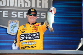 CF463C95-8AEA-4A06-9551-31D3183452D7