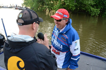 CF537D31-4774-4F6B-8C2C-591CD8BAC7E4