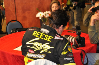 CFF864D7-9D11-44AF-8B5C-CCB5E8666821