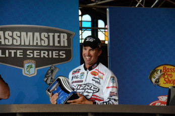 D461E74C-48DB-47D1-AEF9-7B8D0C5F1CD3