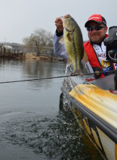 D4B1E4CE-CA03-4325-BB00-CC5A0CEF063E