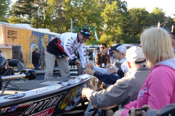 D4E6700B-FA00-4B38-AADD-7DF9B6F16955