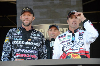 D74E60A5-F08D-413D-8CFB-FC1BF37D5BF8