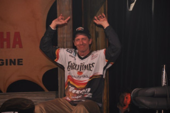 D7602843-2118-4D33-8B4E-3508CABE89B1