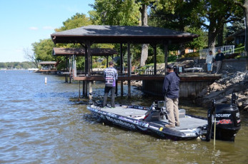 D7E78C03-7E45-43D9-A894-8DDD47191593