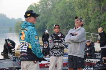 D7F9A8C7-7AB1-401D-91F8-E9F6673495FF