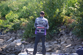 D812F894-23C0-4E42-8780-2FC543C5BC33