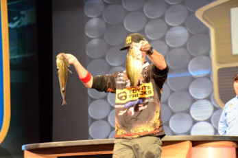 D8509A22-DF3A-46E1-B032-1112148D40EF