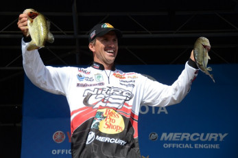 D85273B4-A50E-455D-860B-7DC859D6DEBA