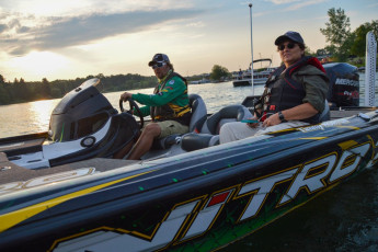 D8ED757A-912B-4B6A-B743-F5AC267CA34F