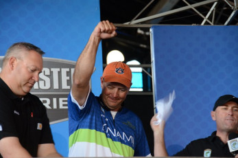 D94E7717-08F0-472E-890C-A5D302BD3B45