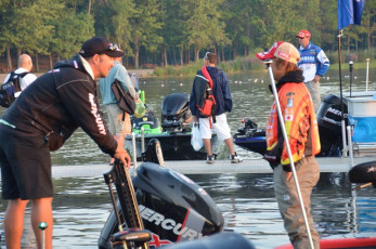 DA257E37-9FA2-402B-85A1-49B96D7B3ED0