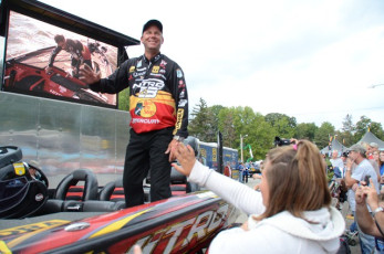 DA5E5E43-E754-4E12-B927-C333790714CA