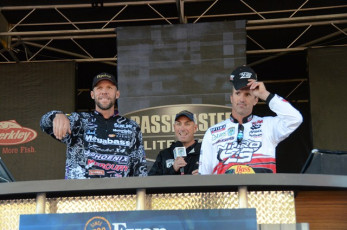 DA7FF7A4-87FD-4B64-B757-63BA2BC6AD9B