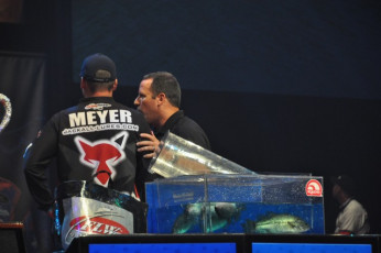 DAA4B19C-6CC9-4ACD-B8FC-15C01CB5F745