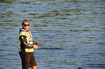 DB16A86E-B351-40C1-B3F4-6342E2C287D7