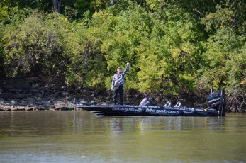 DB1B8488-81E2-49F4-AC2D-9593F15B22C6