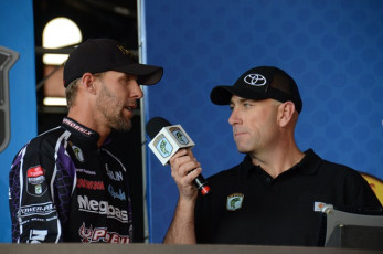 DB473CD9-35C4-412C-AAAB-A86E76AA3EB5