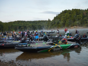 DB911867-9532-4B67-963E-41764AC52FC6