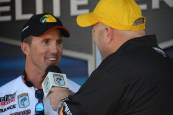 DBE7E99B-A40A-4144-AD40-CF4D1E25CF40