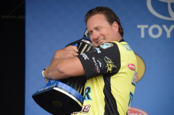 DCF7DF17-2D01-4834-8929-C550F894C035