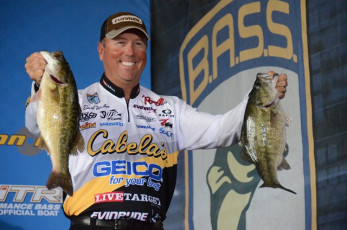 DD031168-B27A-4E87-A5F3-4F183D433BC1