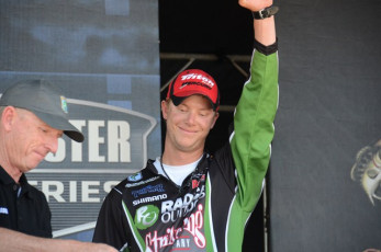 DD3890BD-B87A-4BB4-BF95-397AB660689A