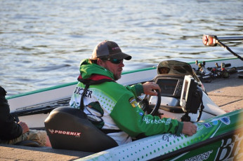 DE061C85-A4B1-4022-8BBD-B43A72D1B59D