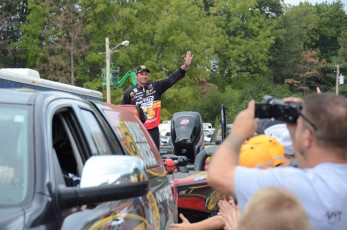 DF063447-9023-4CD5-AD85-591F02321ADC