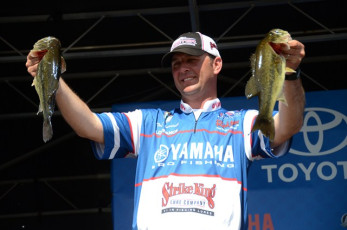 DFCF8D53-2DC3-40C9-8411-E69B9C94F81C