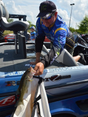 DFD21055-0E0E-4754-B14D-C74CD1F8E2DA