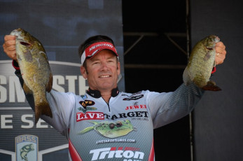 E06421C4-2304-4298-8DE4-986B523CCC2E