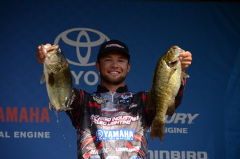 E0D3ACDB-84D3-402B-8E5C-BF77F9904BE6