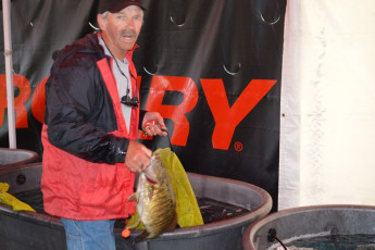 E239A84C-1217-4A85-A40A-C3E5690E993F