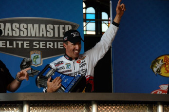 E28C2B51-CD54-44FA-8EC3-8191A1B7A338