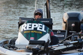 E28C8954-53BB-47E6-8691-20CD93B51200