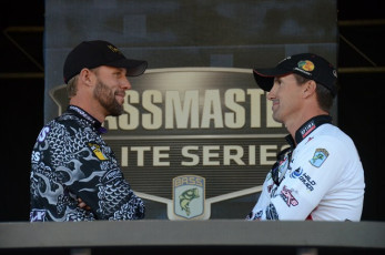 E31C12C8-23B4-4570-AE2E-9F4092E4CC35