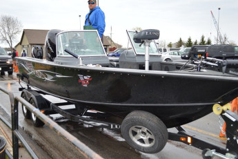 E454B5BF-BA10-4134-86E5-B507773FB6AB