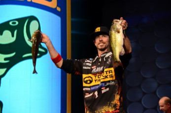 E4D22A34-9D43-4898-B769-219805EE3548