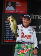 E5FF499C-3C90-4E78-8B90-10E33E296827