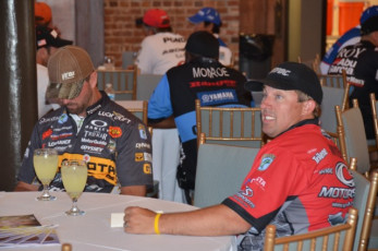 E642B595-750B-46D9-9EC7-1057358C26D7