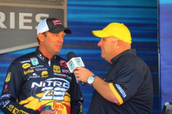 E730D52C-EF2F-49EE-8325-7C8B5BC967EF