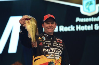 E738F179-B555-41F3-80B8-D0EFD0556350